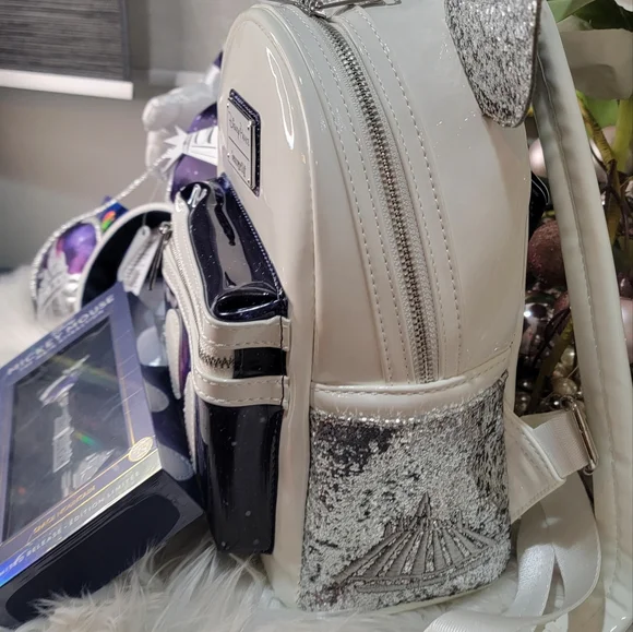 Set of 4 piece!Mickey Mouse Main Attraction! BAG! PLUSH! EARS! KEY!All new - Picture 10 of 11